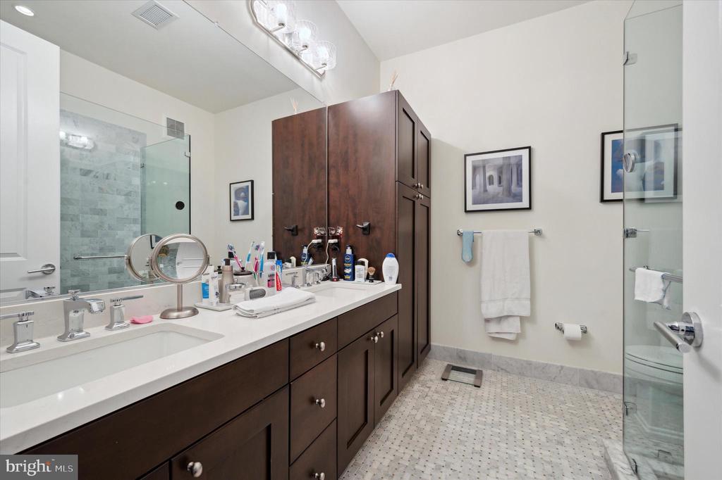 410 S FRONT ST #206