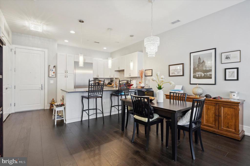 410 S FRONT ST #206