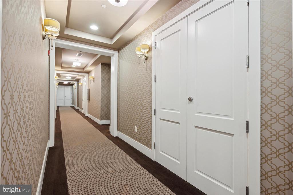 410 S FRONT ST #206