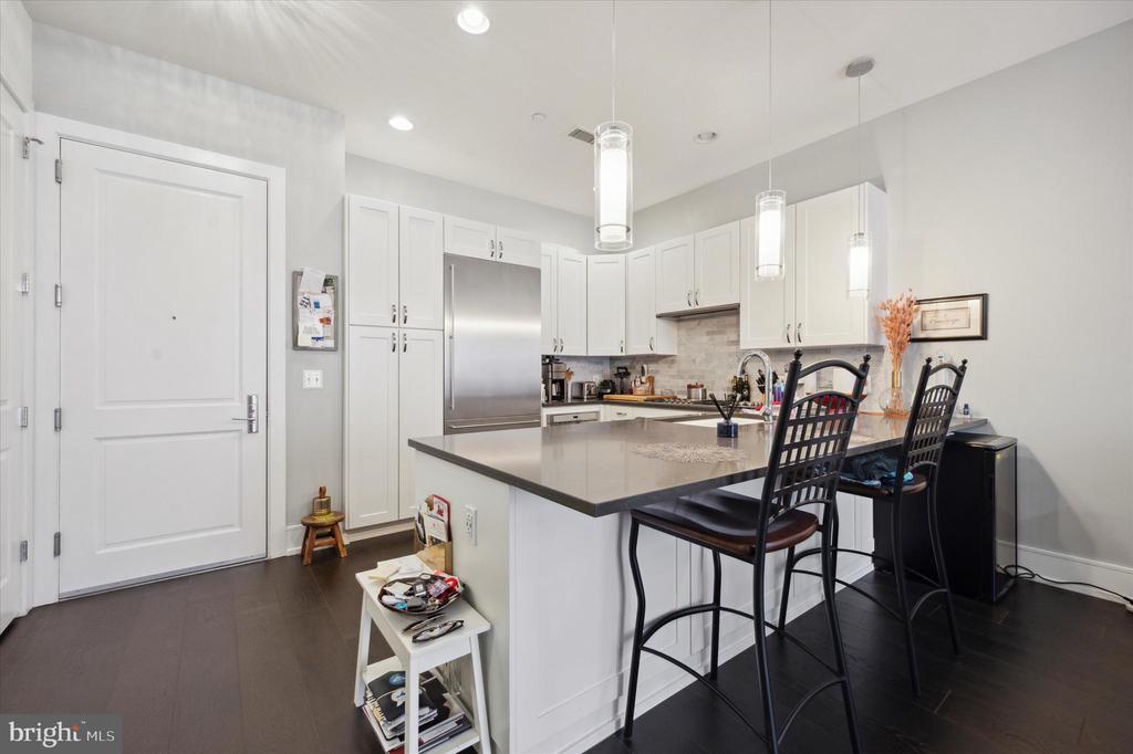 410 S FRONT ST #206