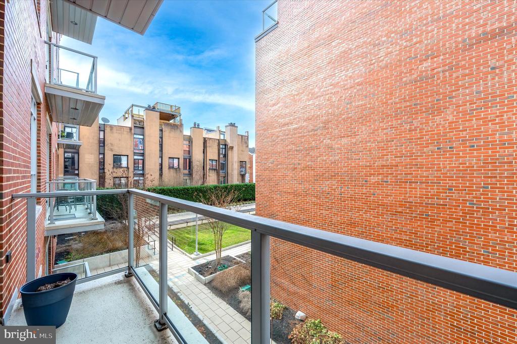 410 S FRONT ST #206
