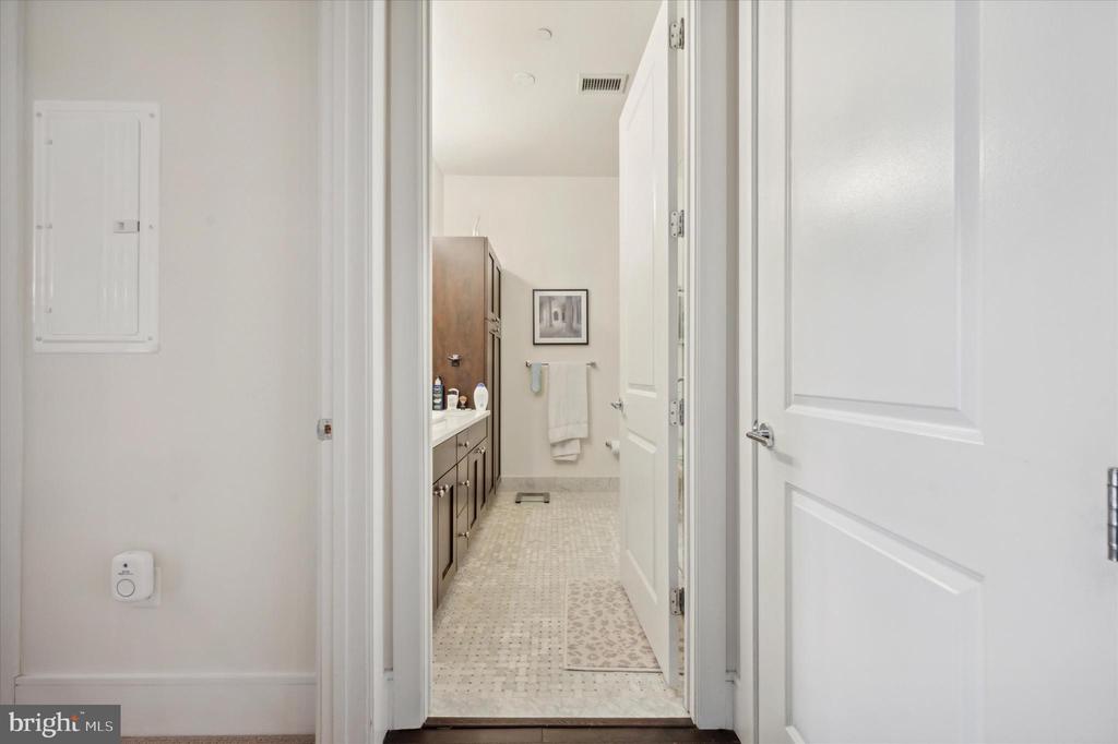 410 S FRONT ST #206