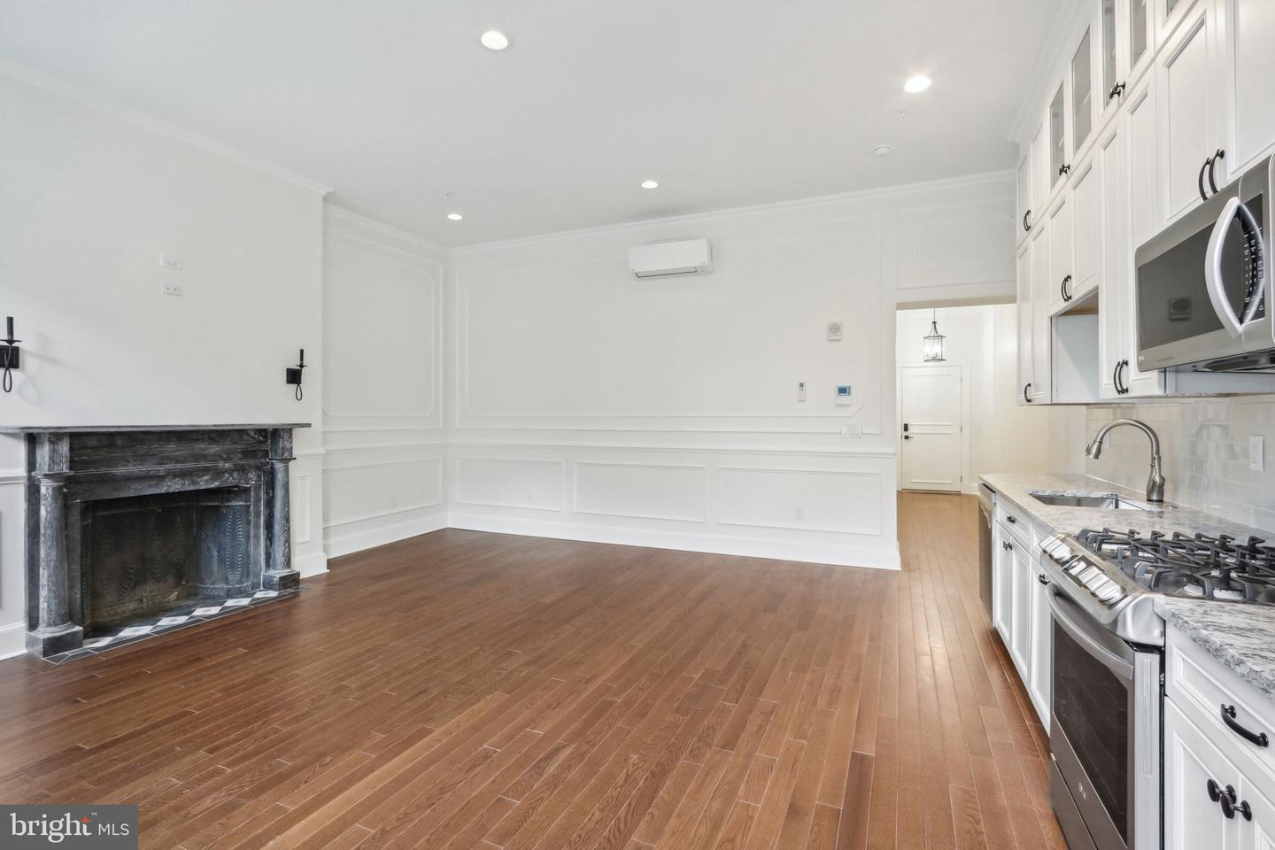 1215 Spruce St #201