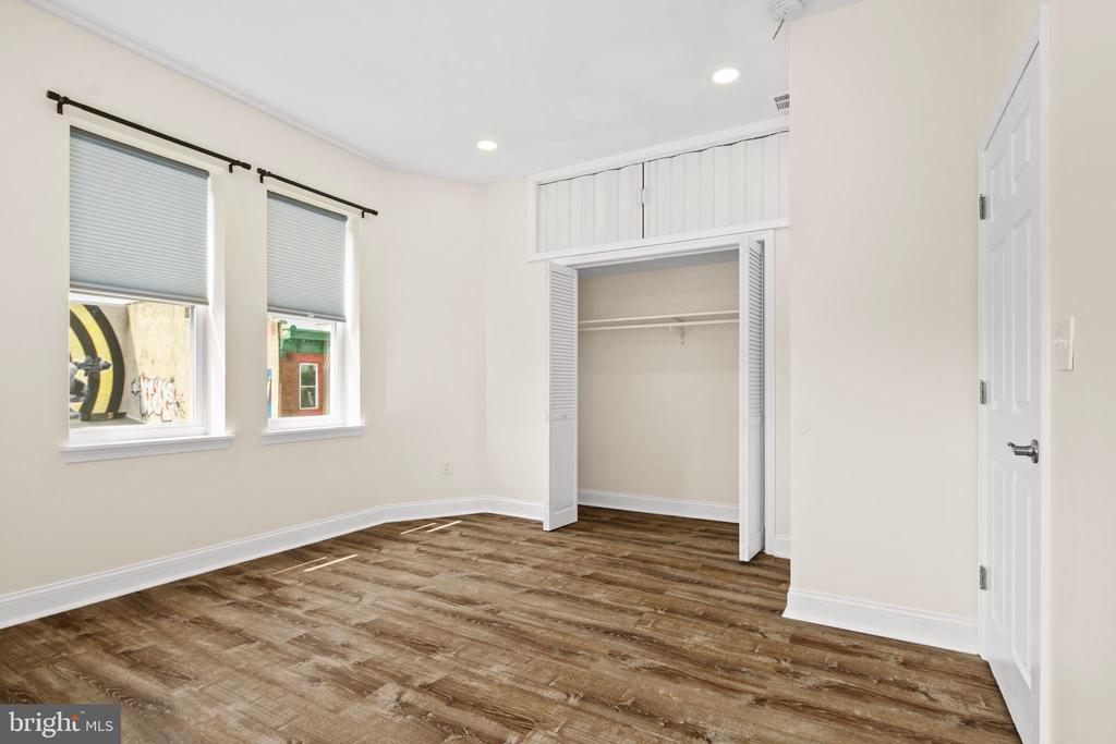 301 SOUTH ST #3RD FLOOR