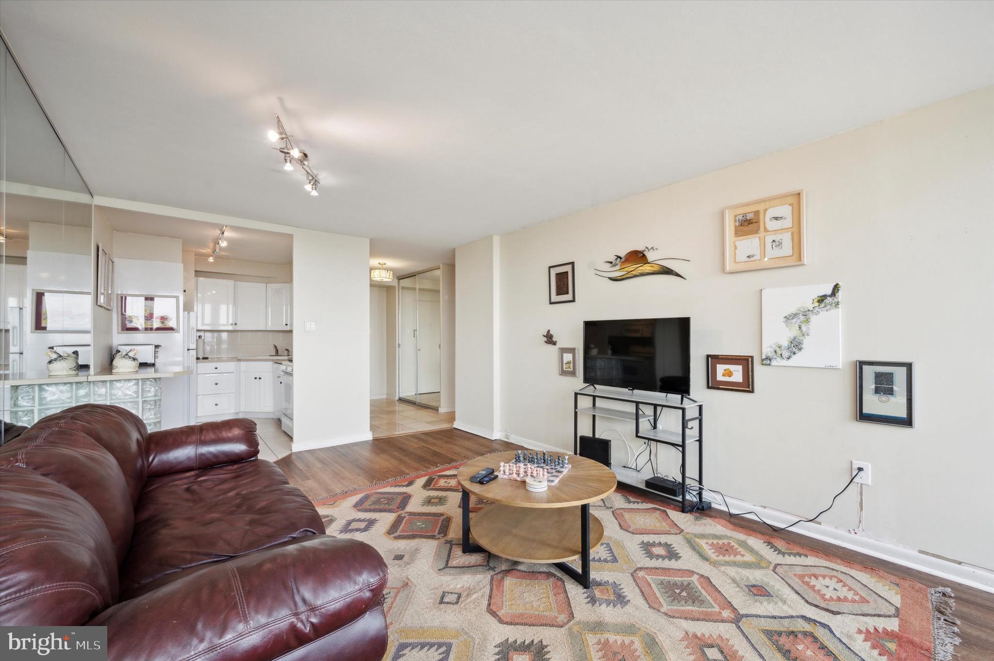 604-36 S Washington Sq #1115