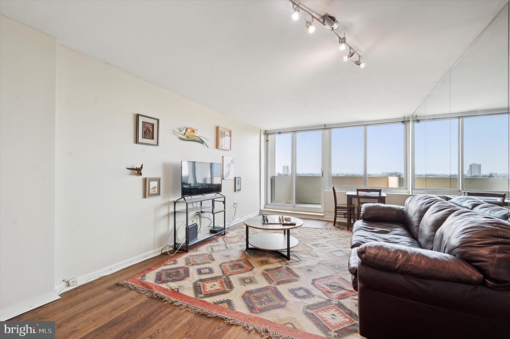 604-36 S Washington Sq #1115