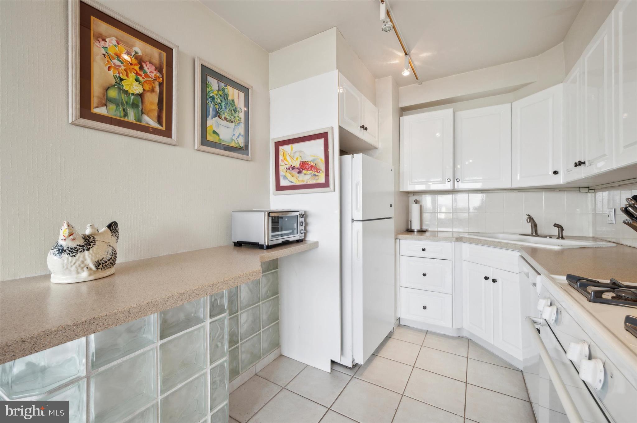 604-36 S Washington Sq #1115