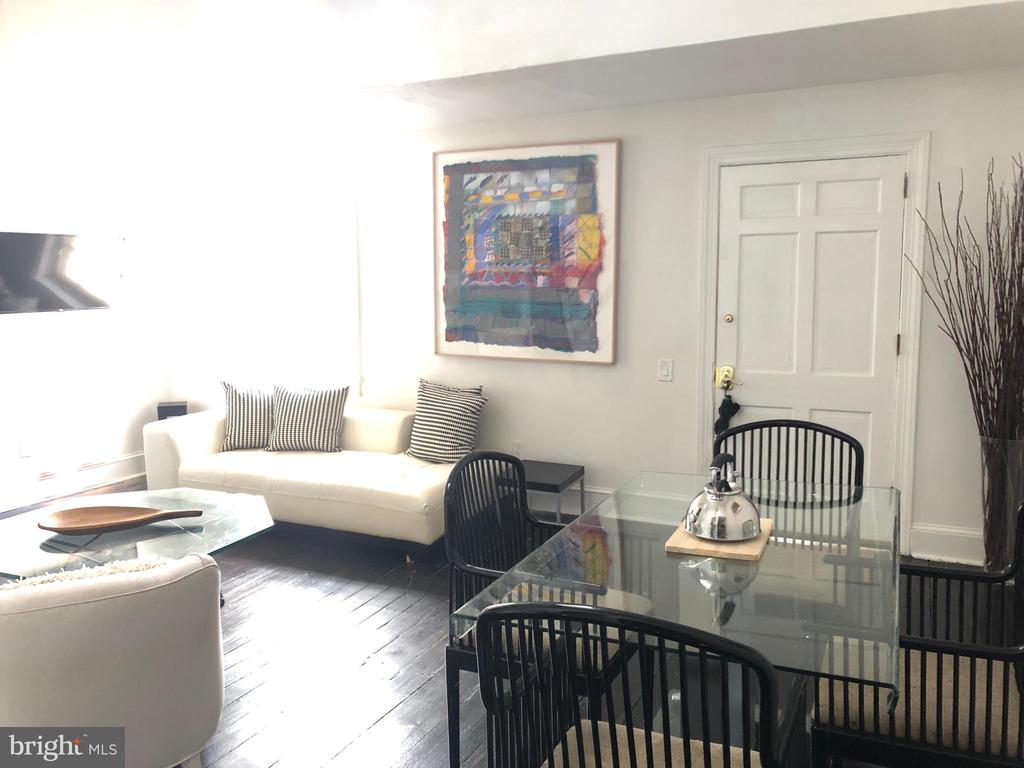 313 SPRUCE ST #3F