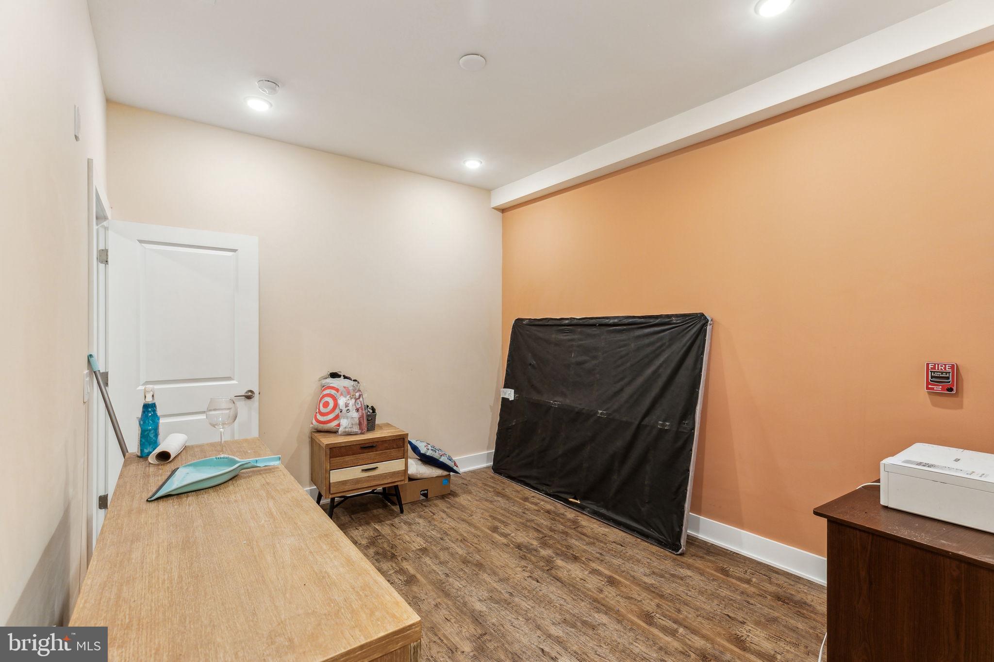 965 SHACKAMAXON ST #2