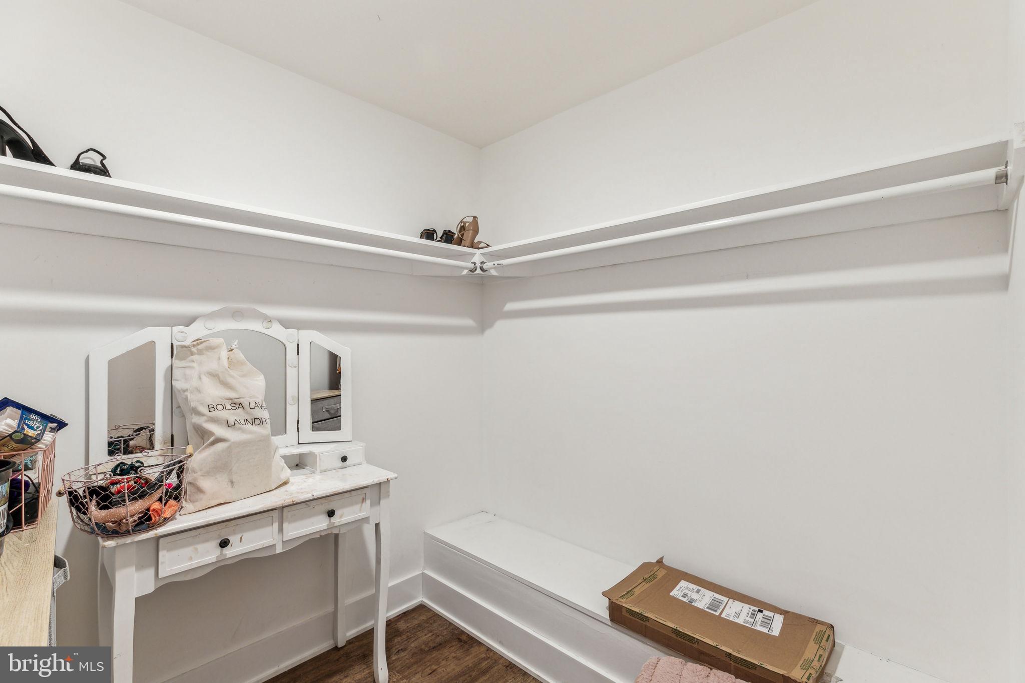 965 SHACKAMAXON ST #2