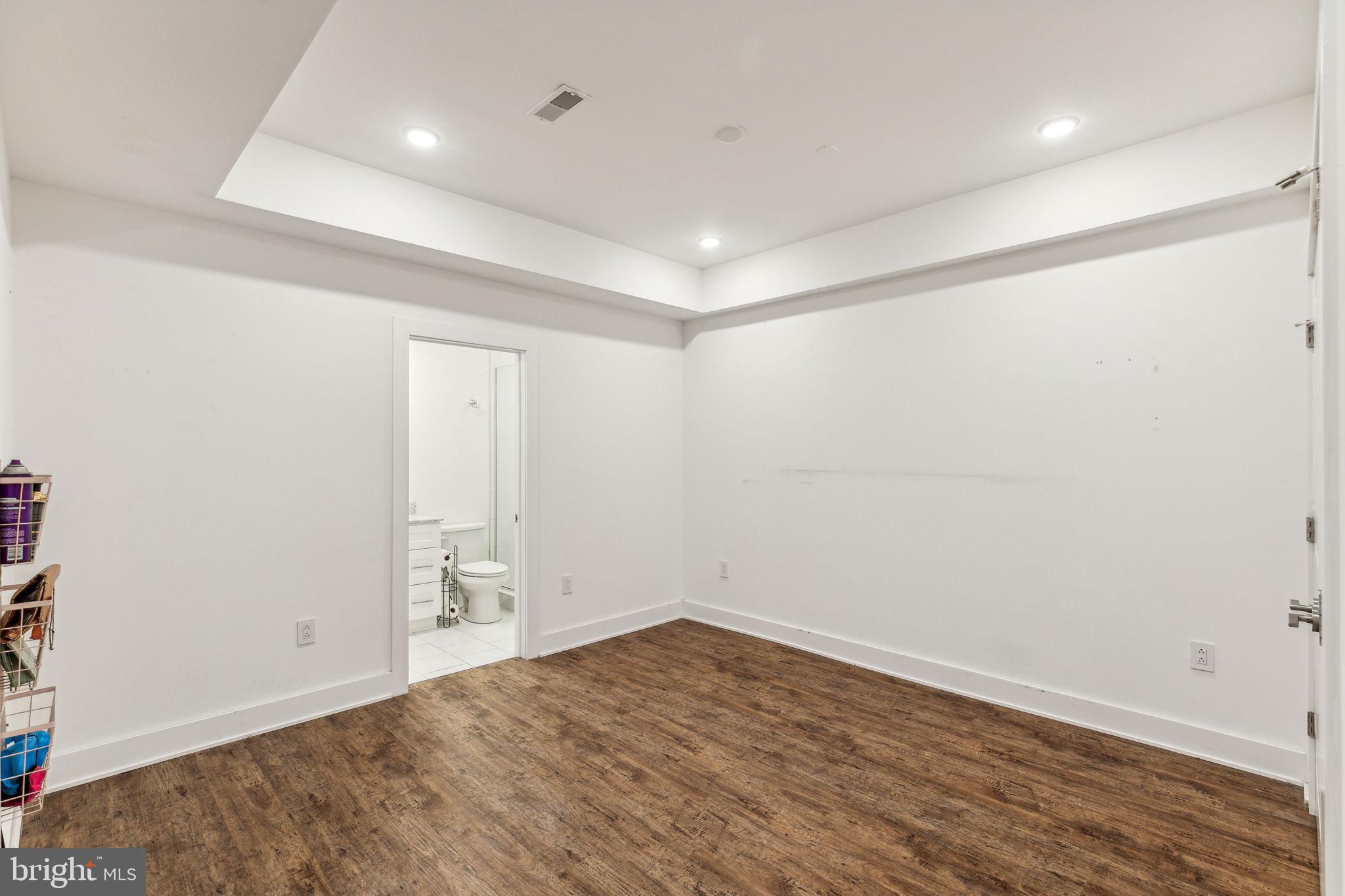 965 SHACKAMAXON ST #2