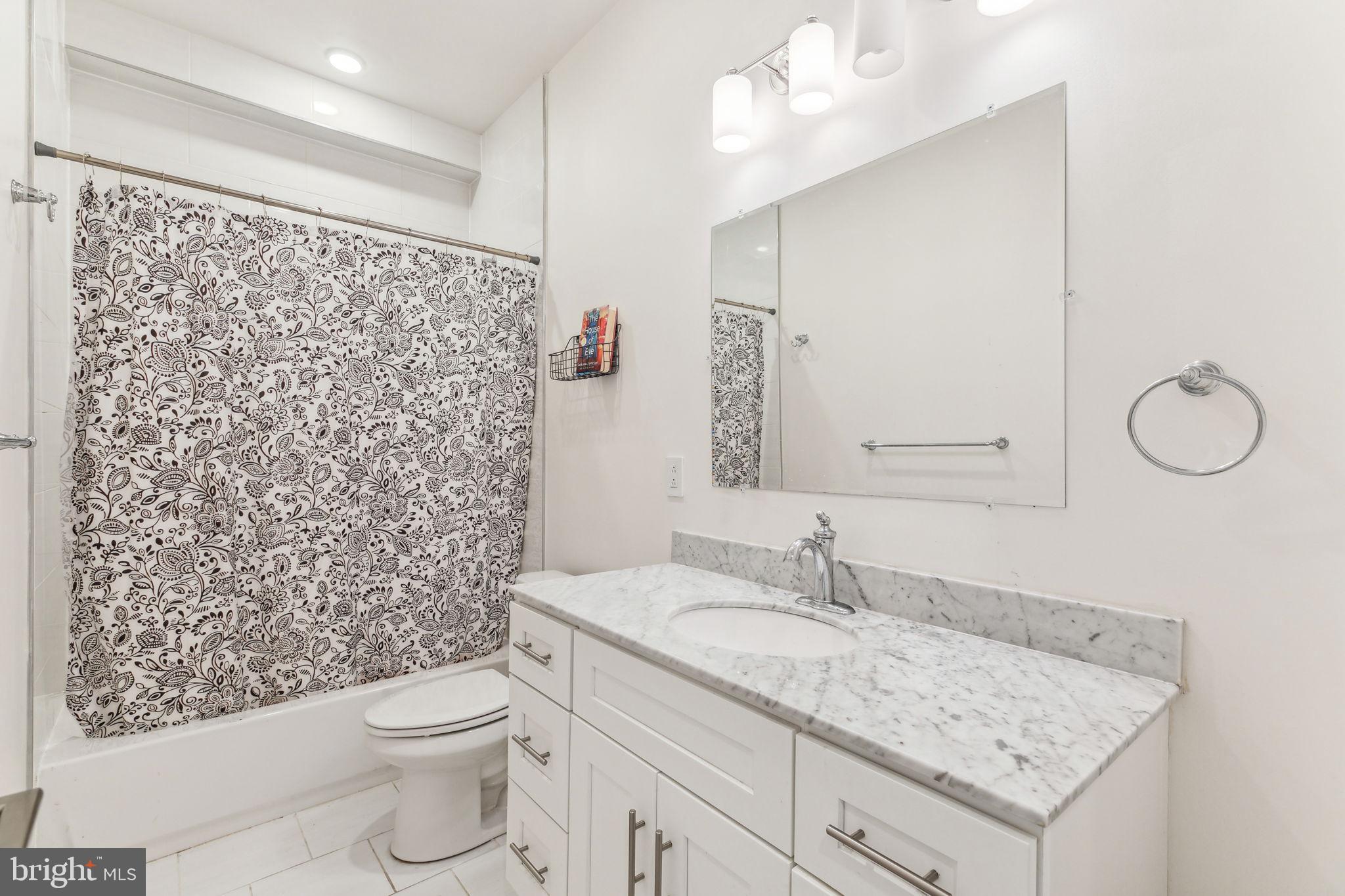 965 SHACKAMAXON ST #2