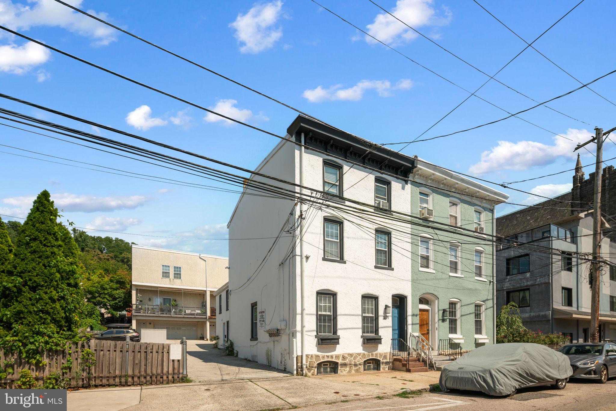 3871 TERRACE ST #1F