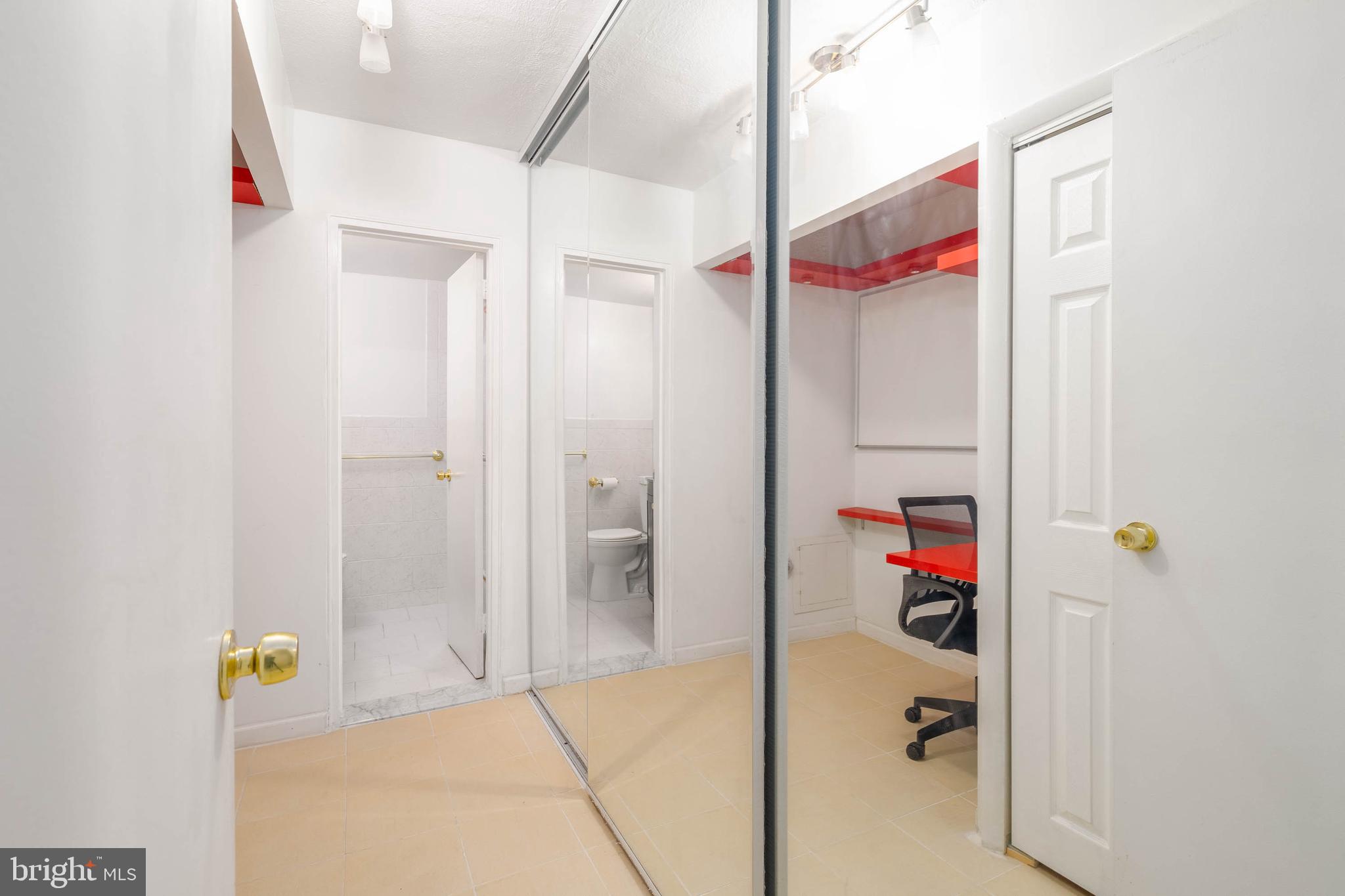 1900 JOHN F KENNEDY BLVD #1323