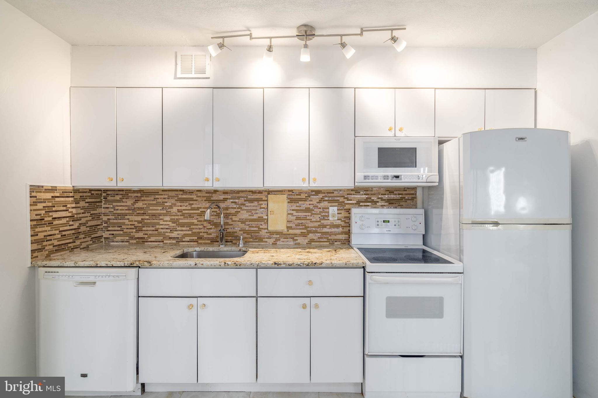 1900 JOHN F KENNEDY BLVD #1323