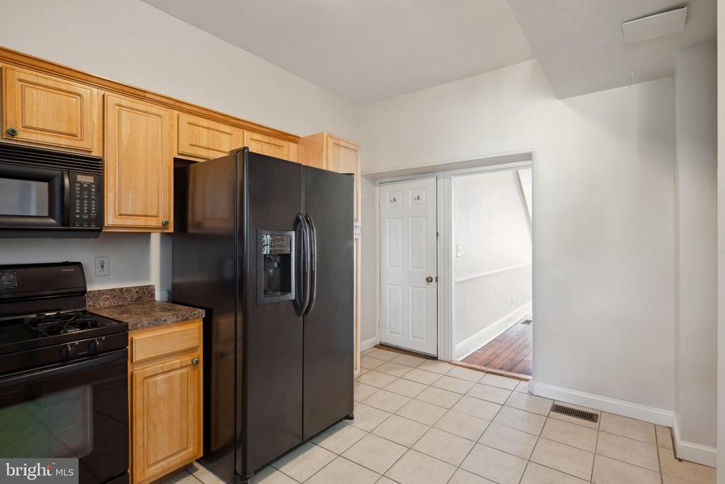 4132 MANAYUNK AVE