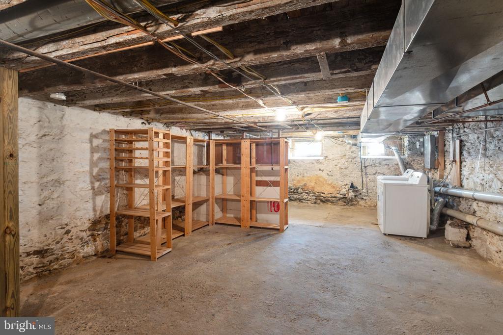 4132 MANAYUNK AVE