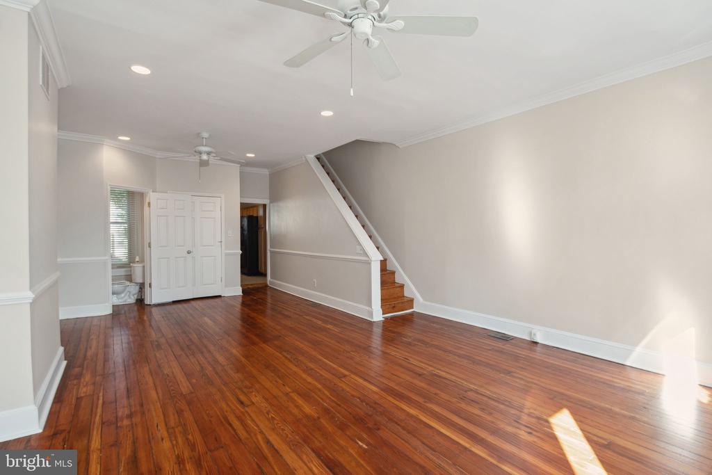 4132 MANAYUNK AVE