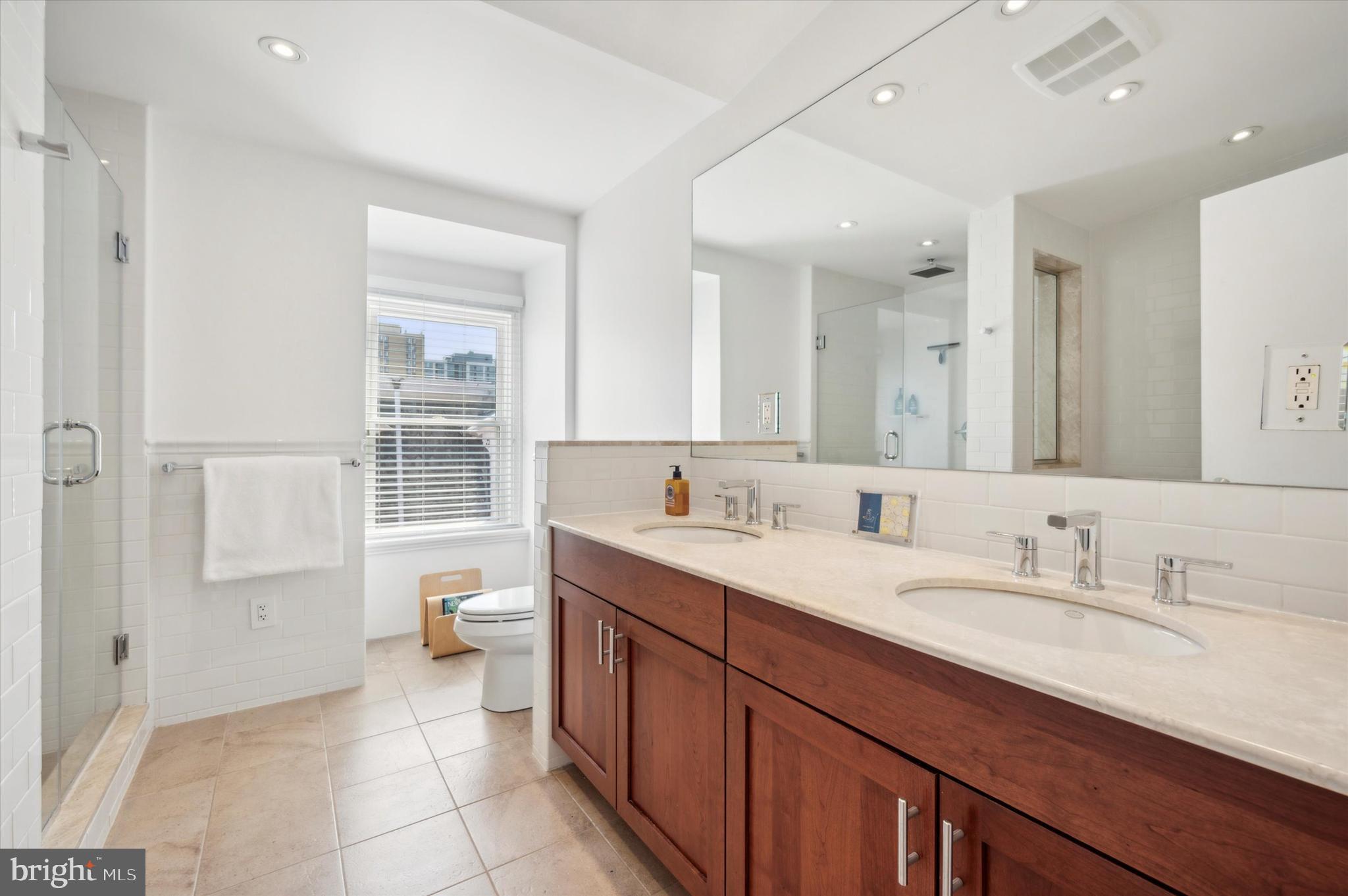 2012 Spring Garden St #Ph