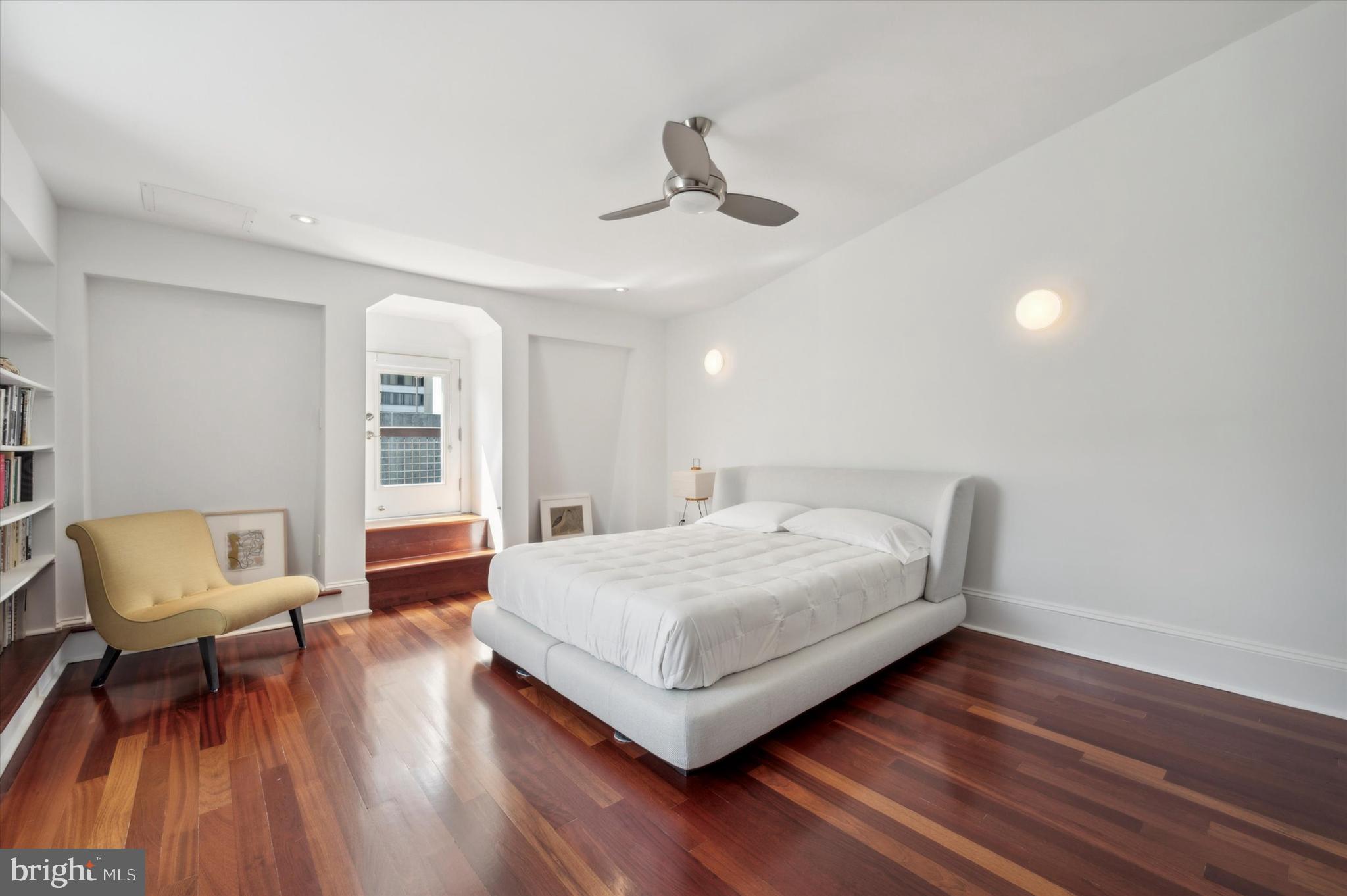 2012 Spring Garden St #Ph