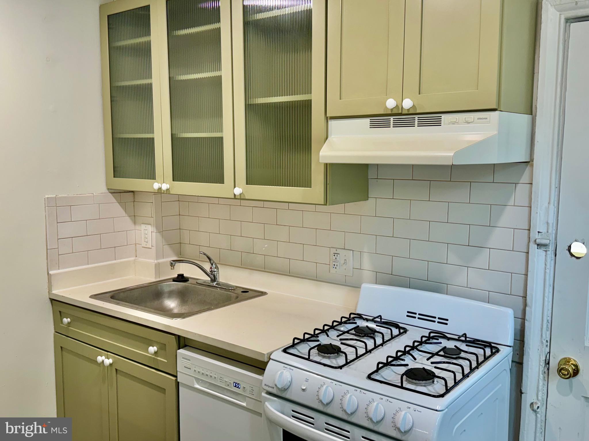 2148 GREEN ST #- UNIT 1