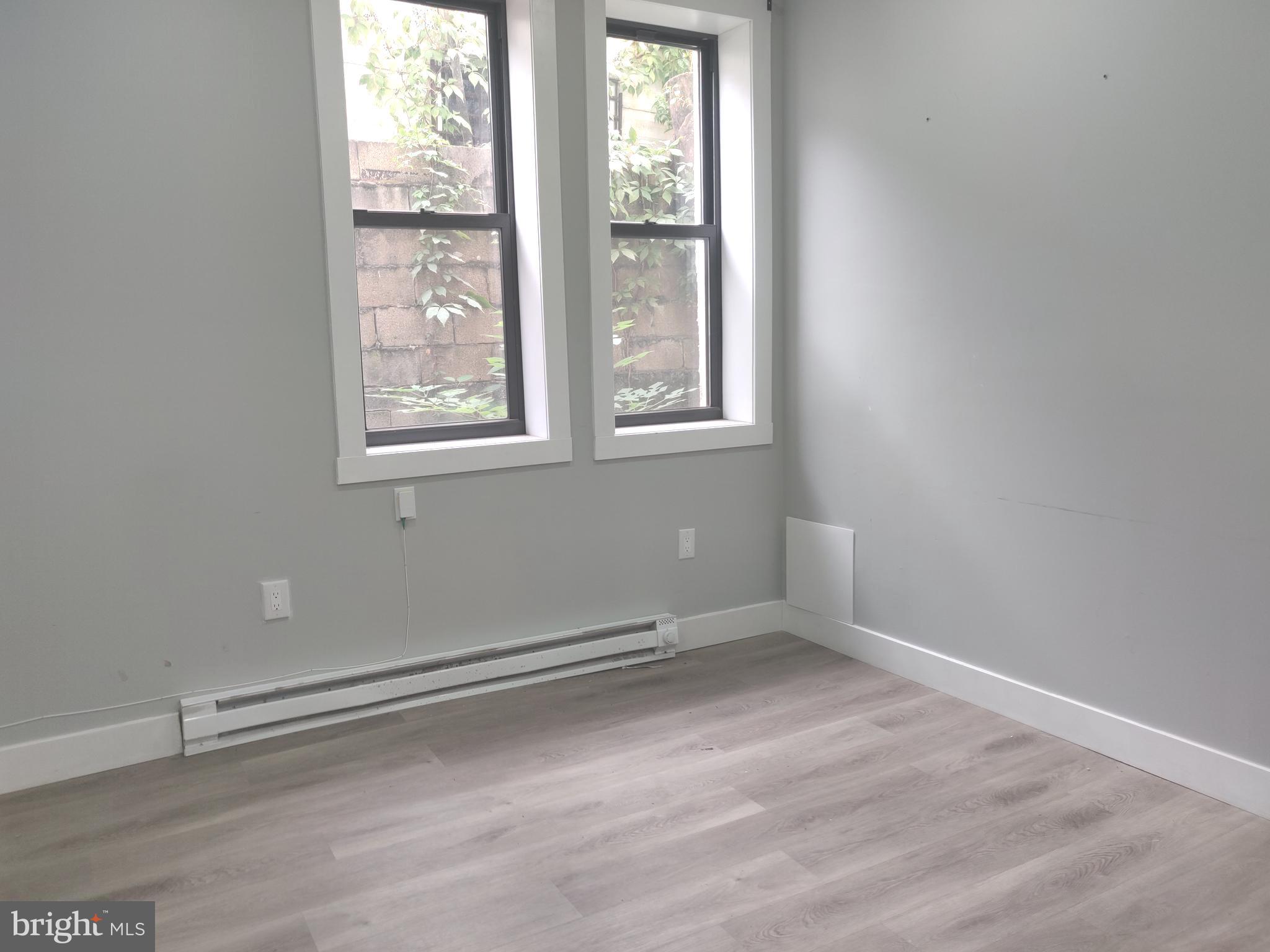 4951 W THOMPSON ST #1R (AKA 2)