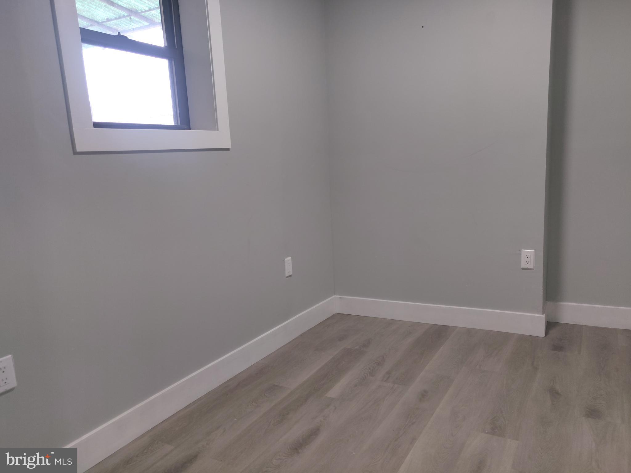 4951 W THOMPSON ST #1R (AKA 2)