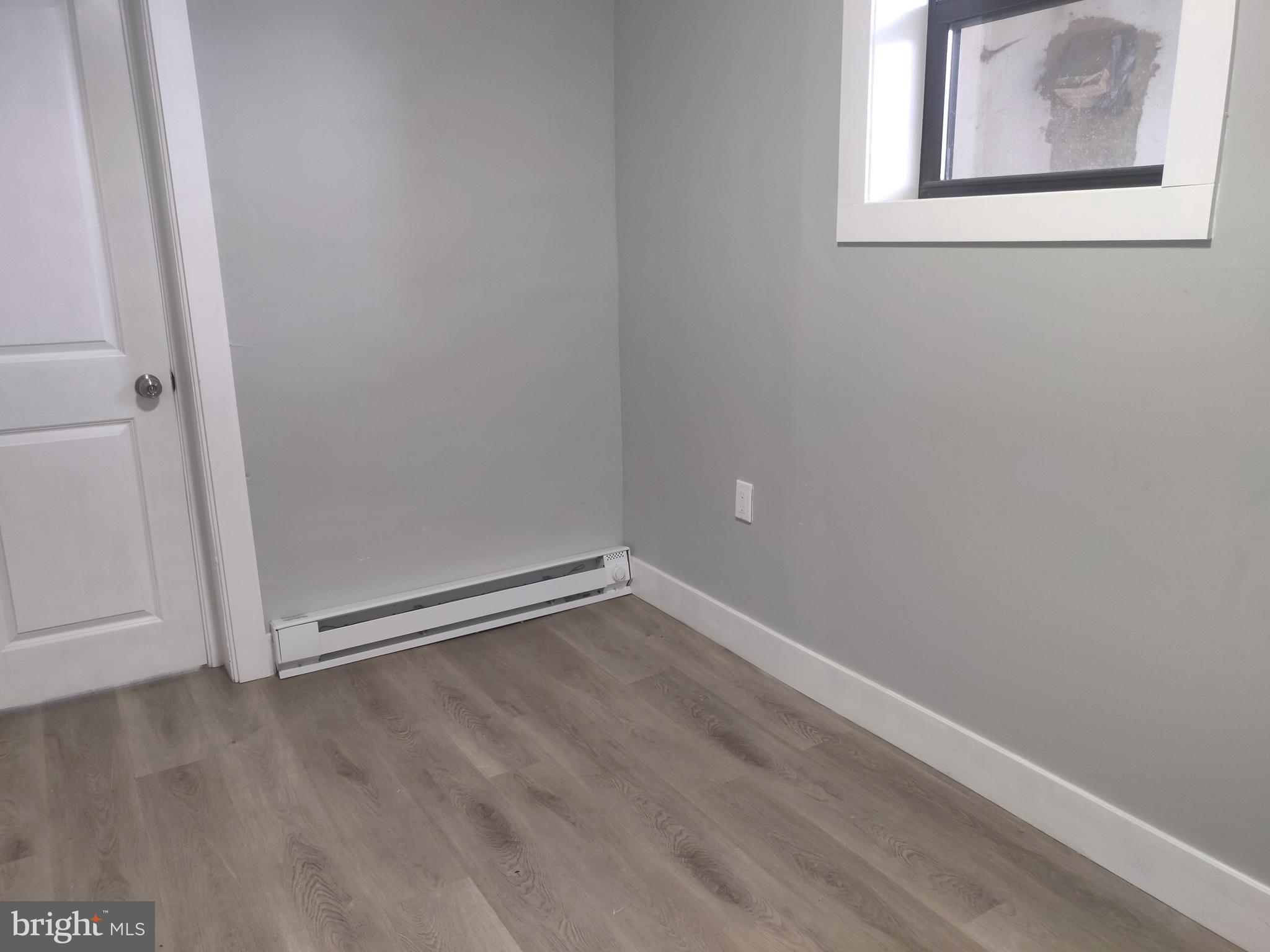 4951 W THOMPSON ST #1R (AKA 2)