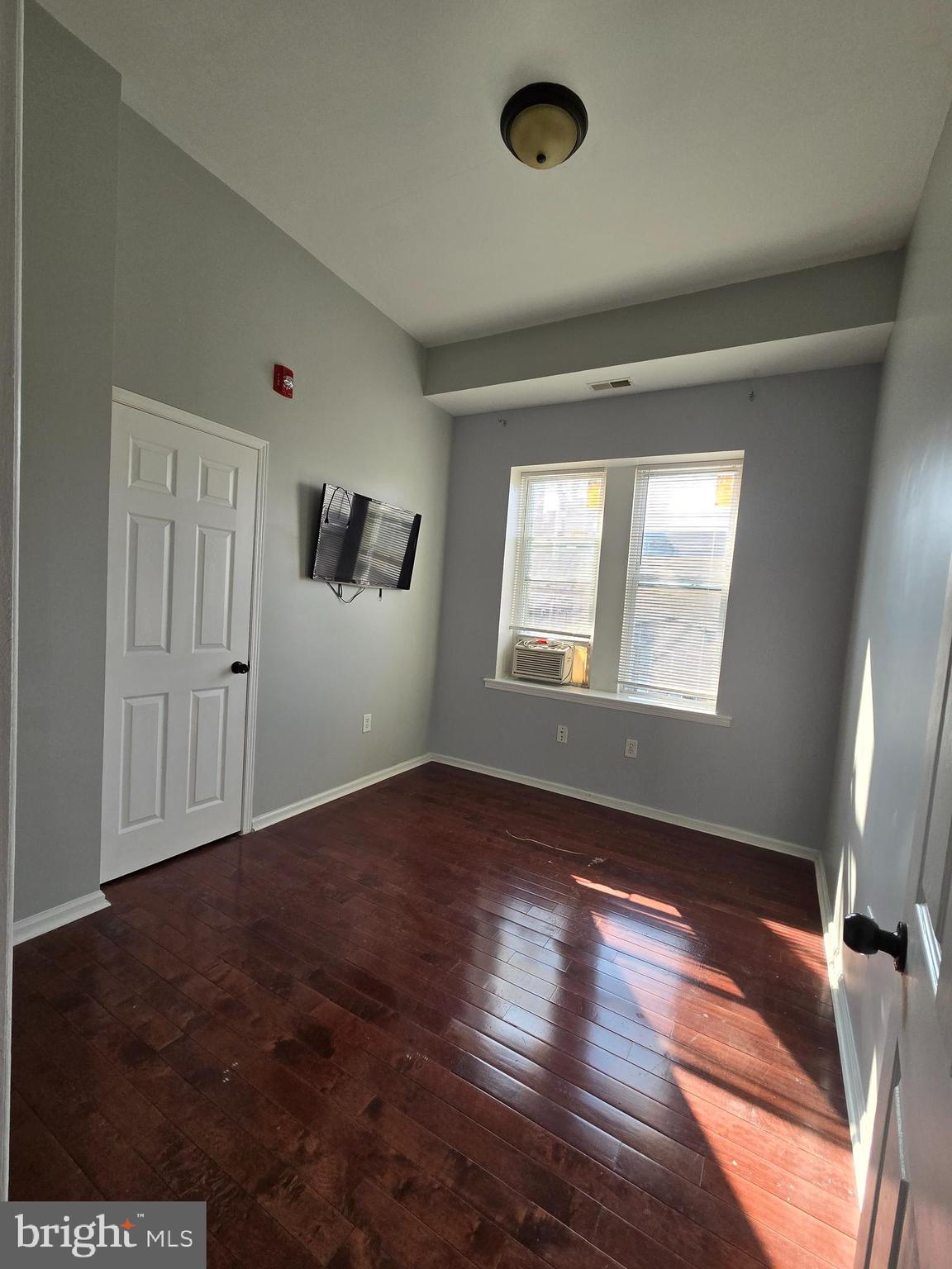 1639 CECIL B MOORE AVE #3