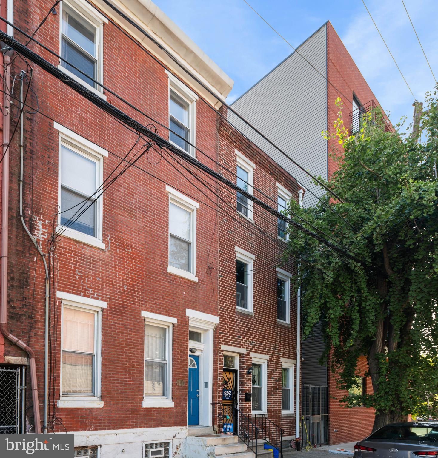 911 N 6th St