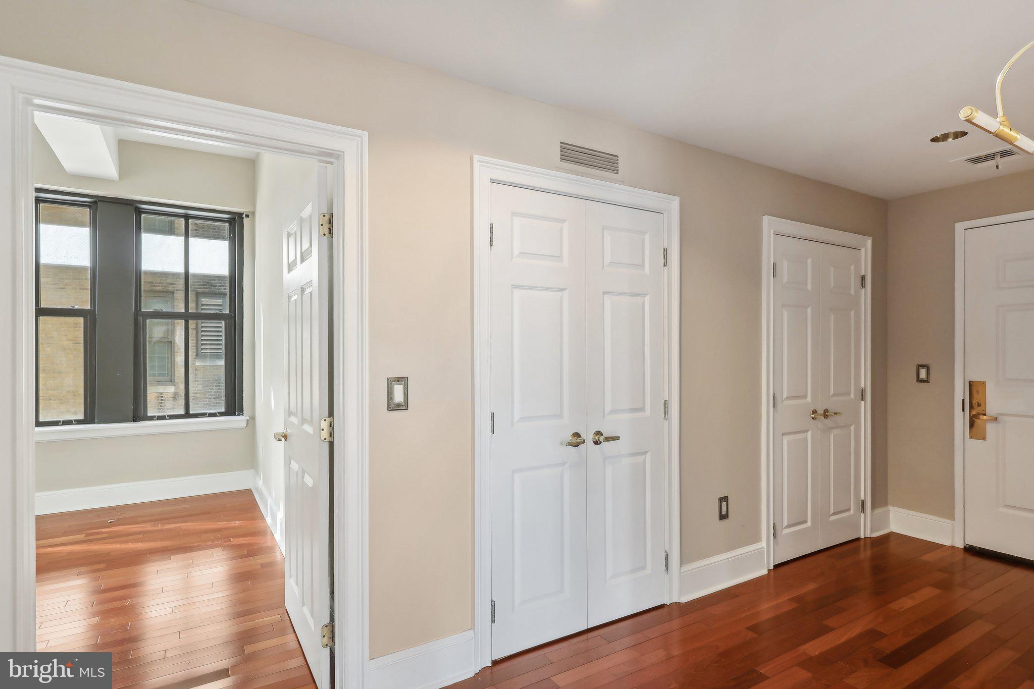 1500 Chestnut St #14a