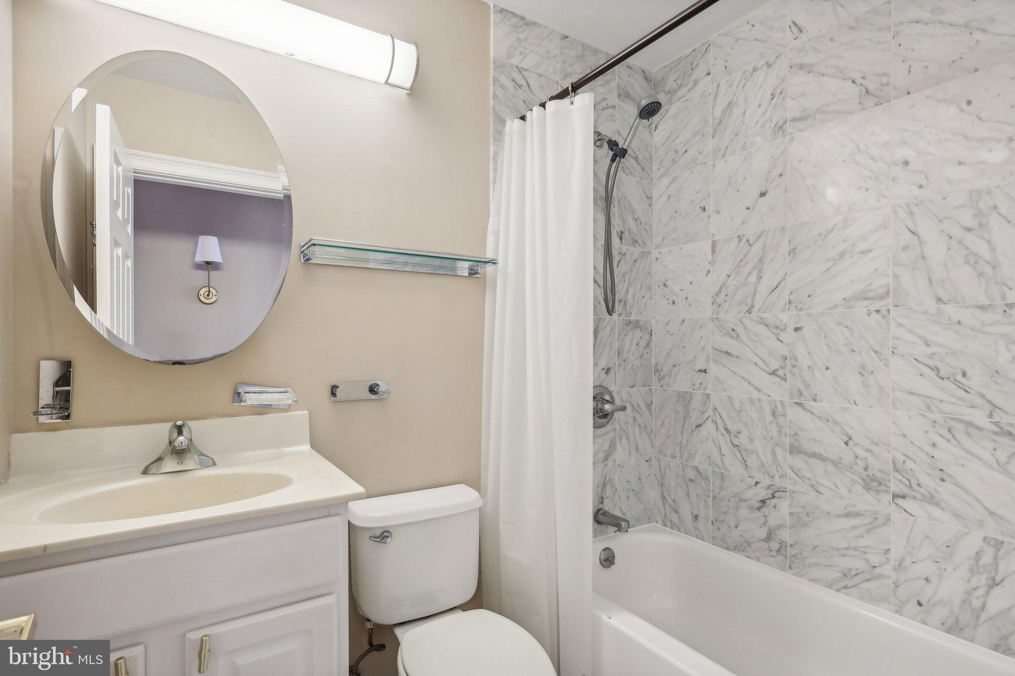 1500 Chestnut St #14a