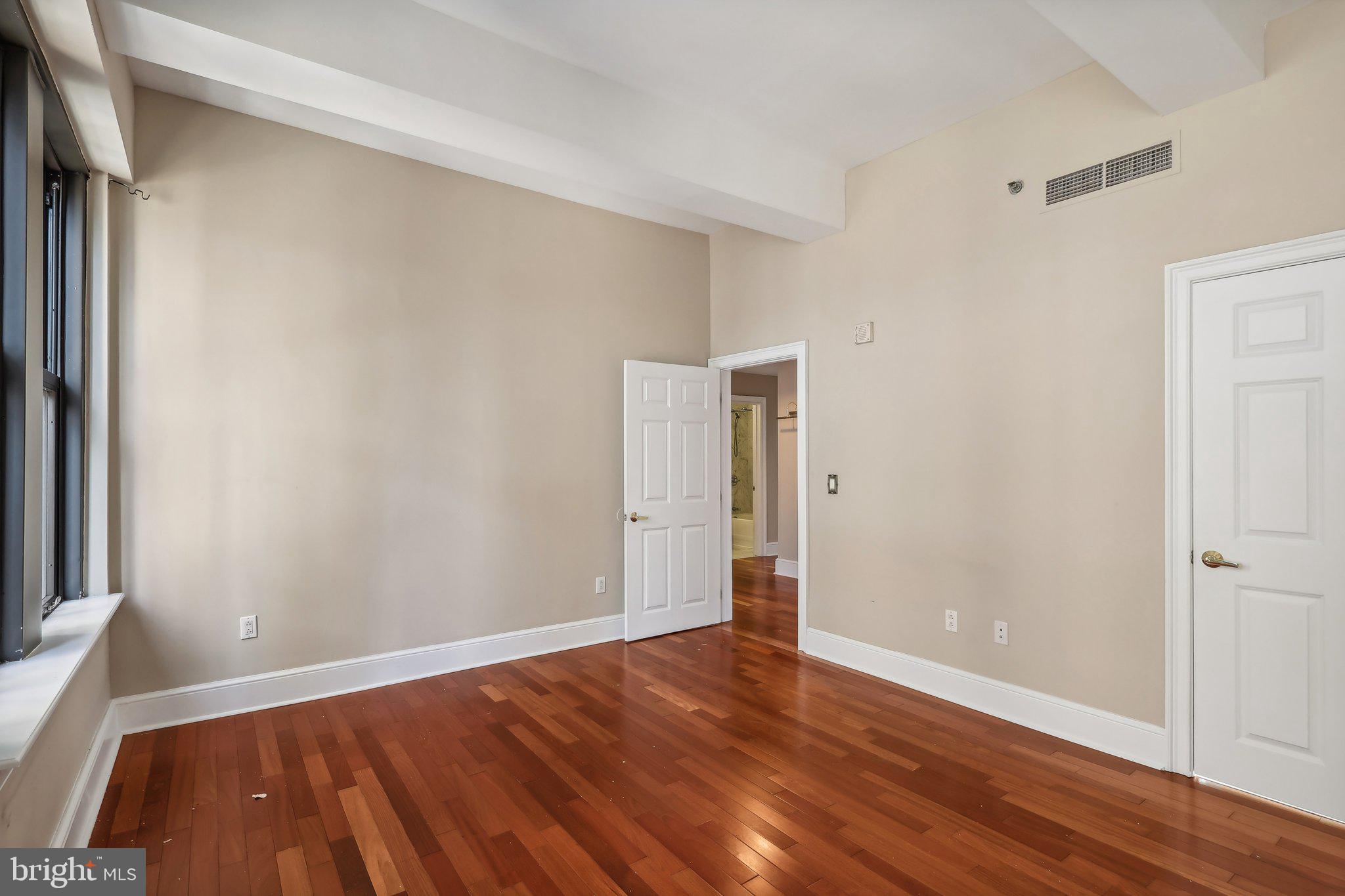 1500 Chestnut St #14a