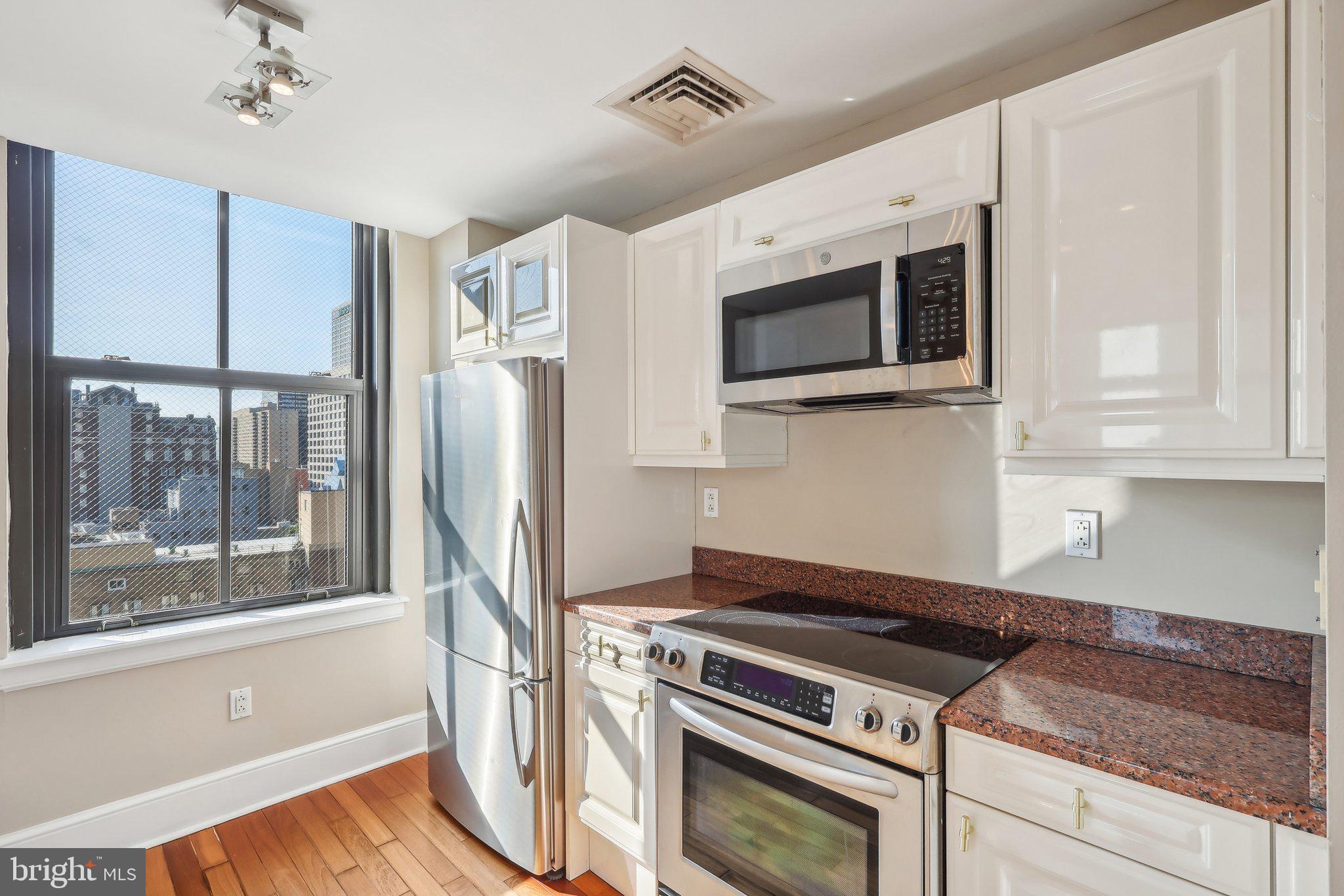 1500 Chestnut St #14a