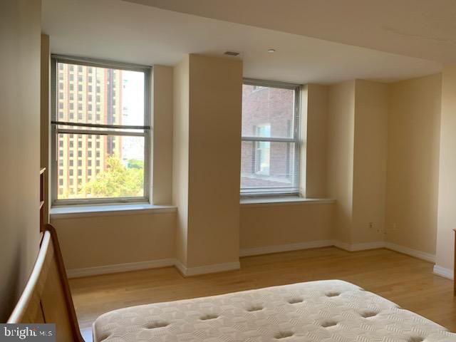 1600-18 Arch St #611