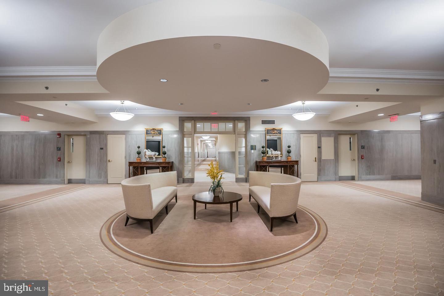 1600-18 Arch St #611