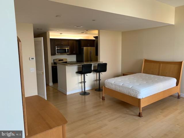 1600-18 Arch St #611