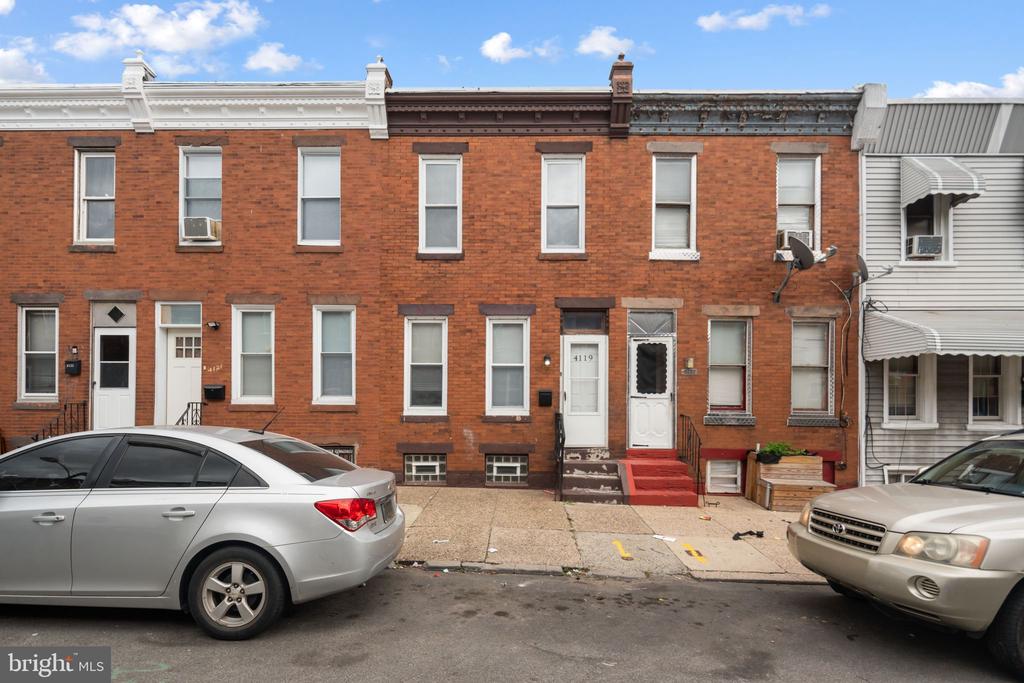 4119 N Fairhill St