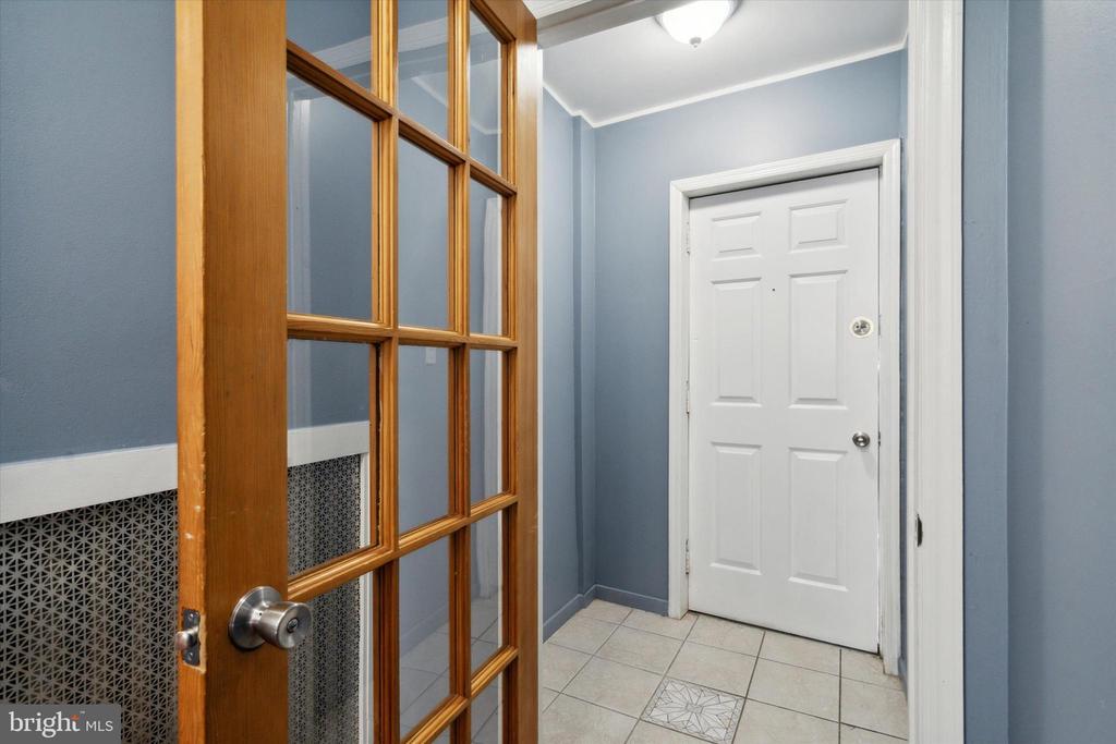 1539 E MOYAMENSING AVE #1F