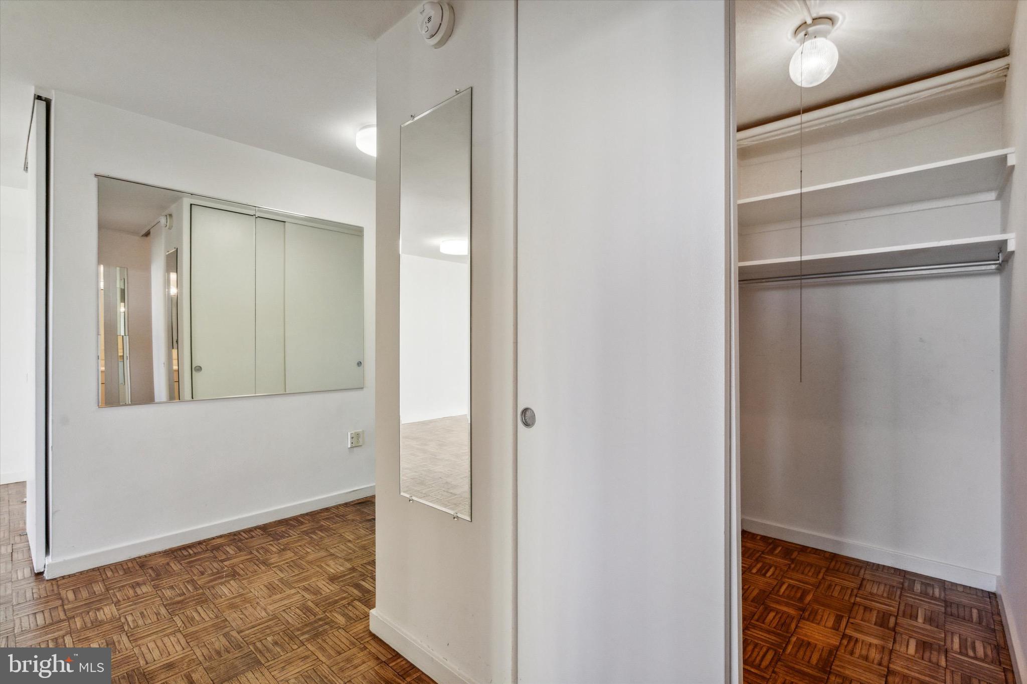 604-36 S Washington Sq #1015