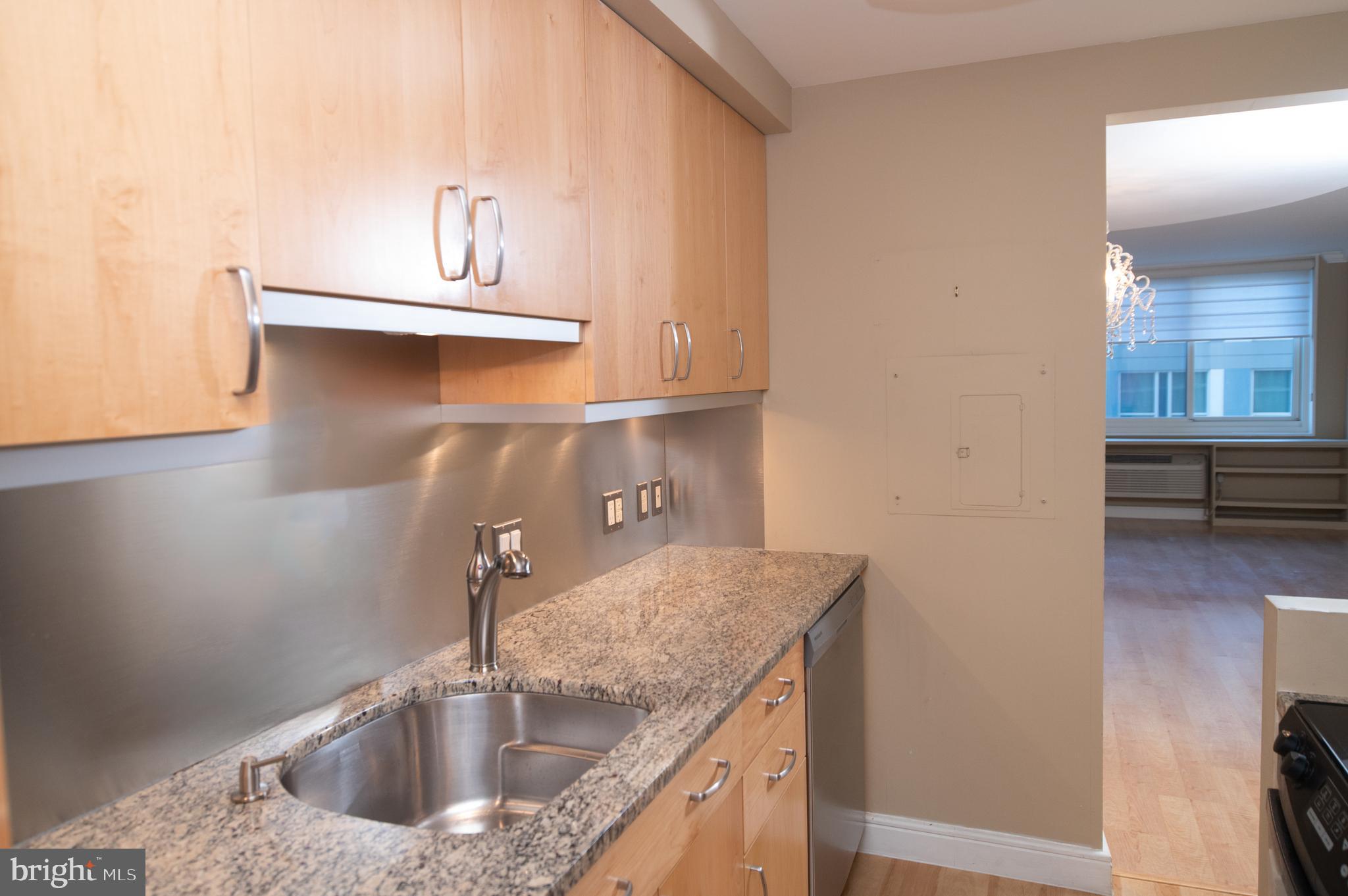 1901 John F Kennedy Blvd #803