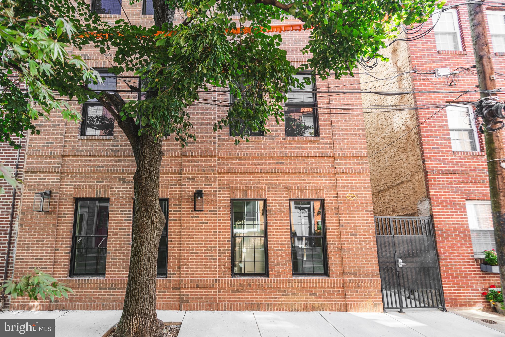 712 S 8TH ST #2B