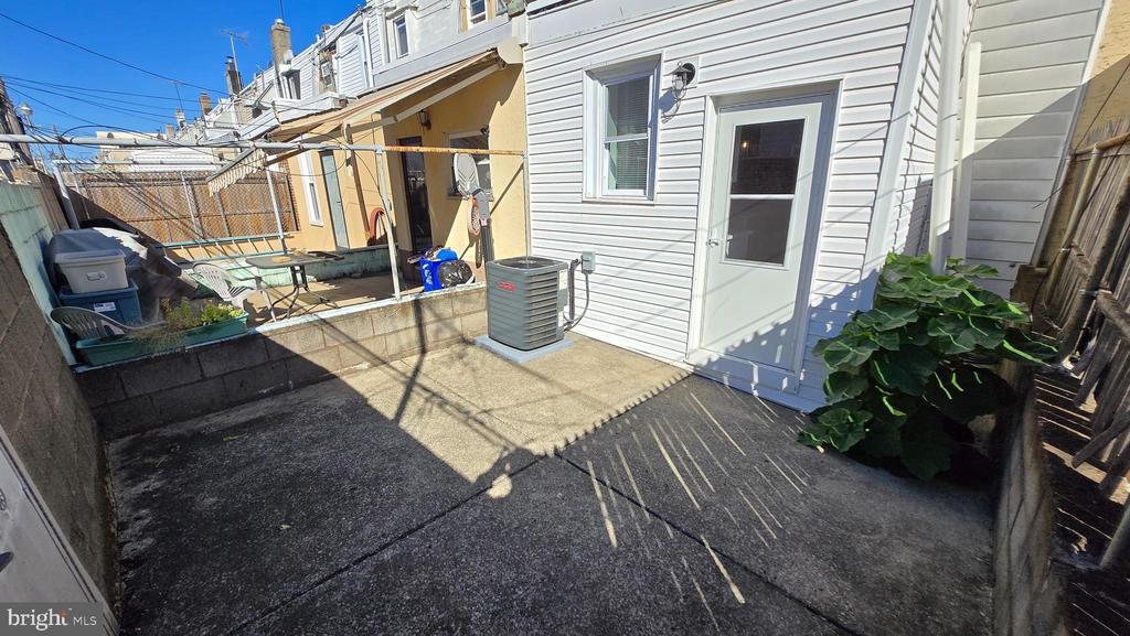 108 TREE ST