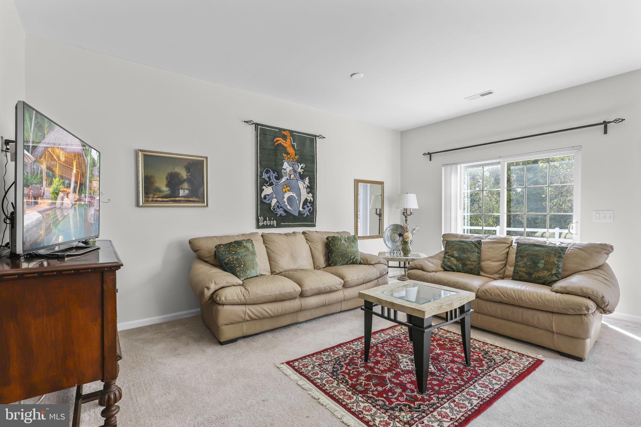 4420 RIVERVIEW LN