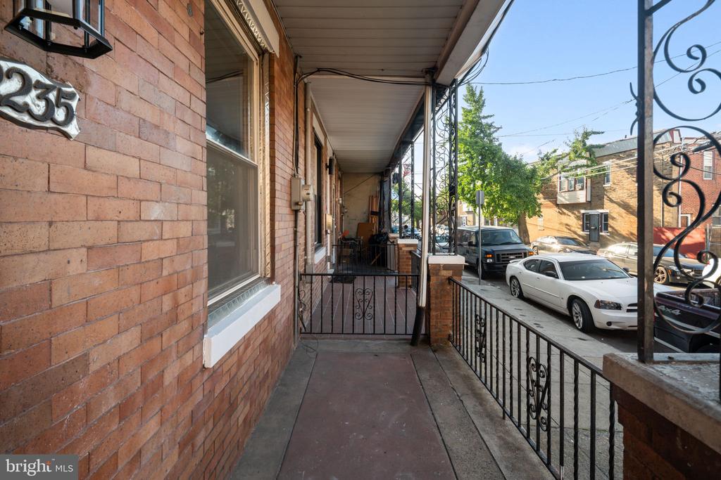 2235 E ANN ST