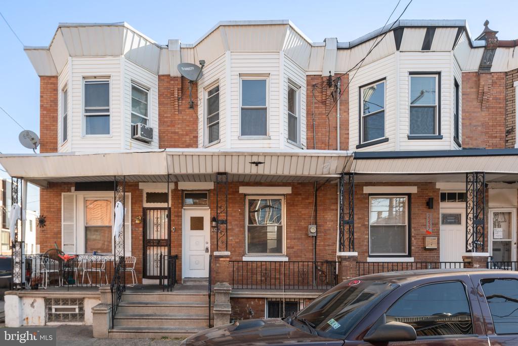 2235 E ANN ST