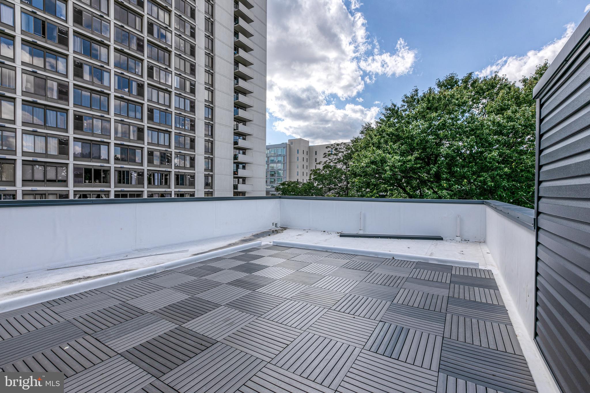 2026 SPRING GARDEN ST #3B