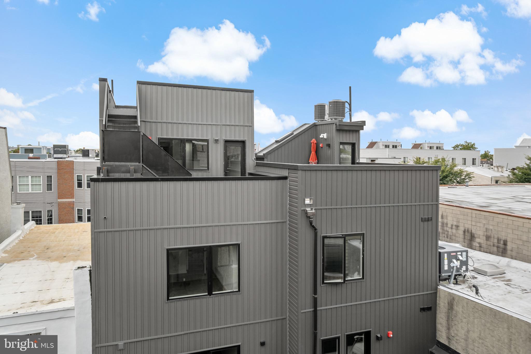 1712 Christian St #3