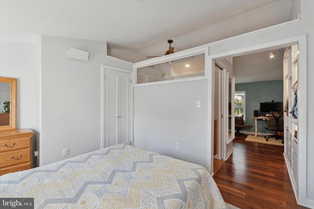 762 S Hicks St
