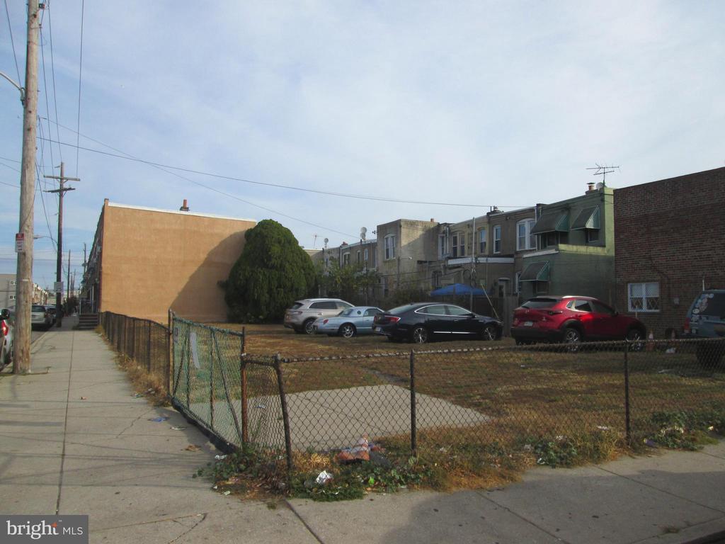 2819-25 Morris St